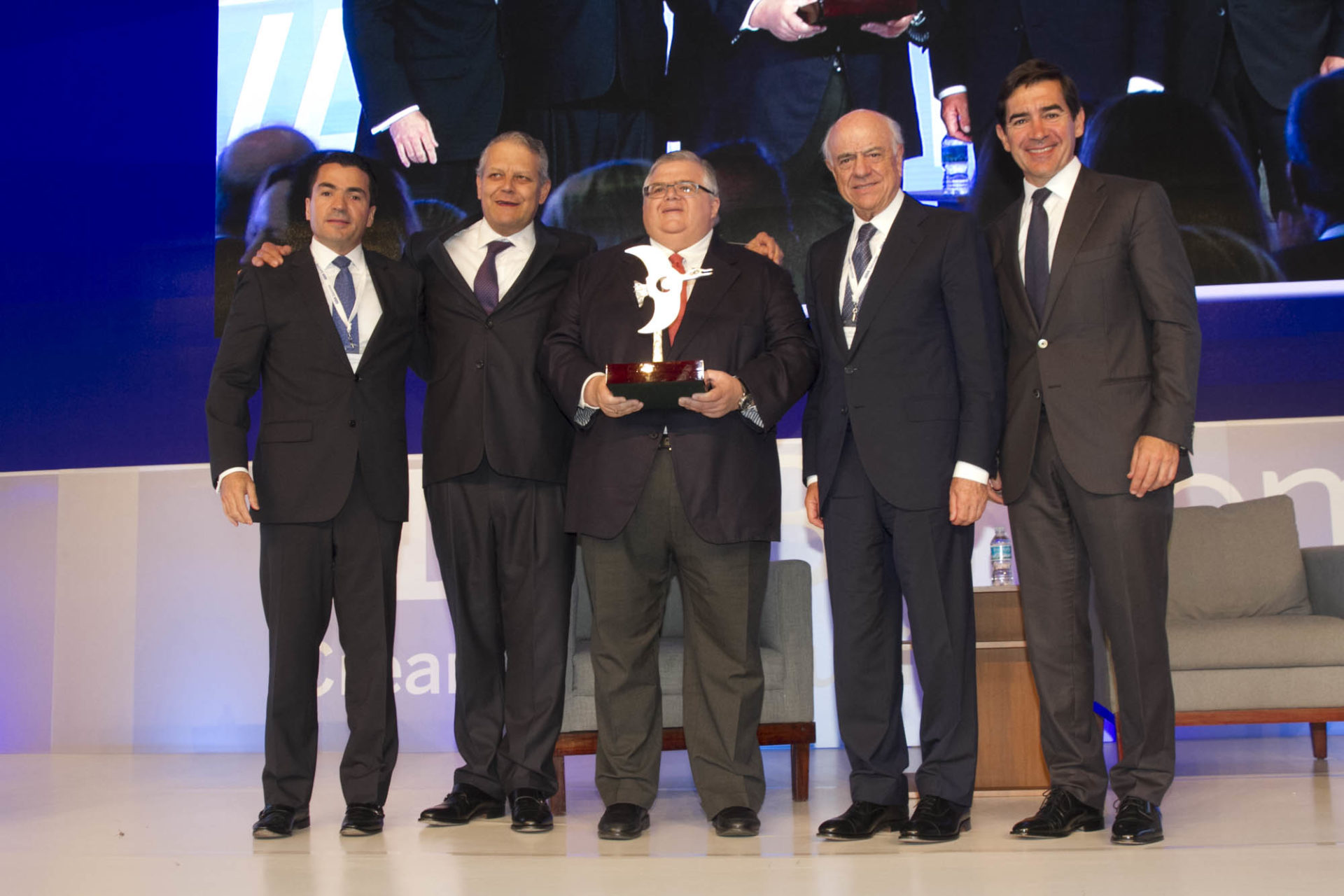 agustin-carstens-en-la-reunion-del-consejo-de-bbva-bancomer